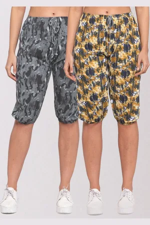 KLOTTHE Women Pack Of 2 Grey & Beige Printed Regular Fit Capris