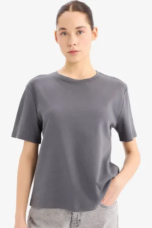 DeFacto Women V-Neck Pockets T-shirt