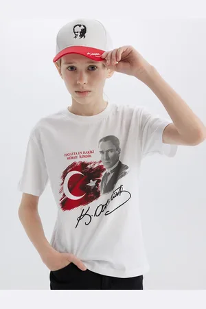 DeFacto Boys Typography Printed Pockets T-shirt
