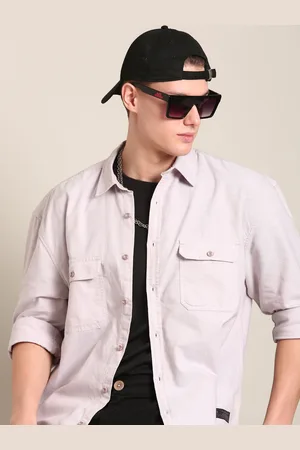 Roadster The Lifestyle Co. Men Relaxed Spread Collar Solid Cotton Relaxed Fit Casual Shirt