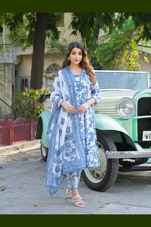 Divena World Women Floral Printed Regular Pure Cotton Kurta with Trousers & With Dupatta