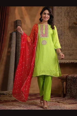 SCAKHI Bandhani Printed & Embroidered Kurta With Trousers & Dupatta