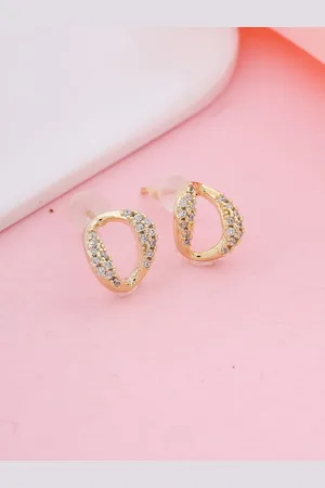 DressBerry Contemporary Studs Earrings