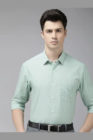 Arrow Pure Cotton Manhattan Slim Fit Opaque Striped Formal Shirt