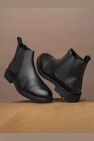 Red Tape Men Leather Chelsea Boots