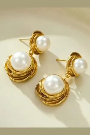 DressBerry Contemporary Drop Earrings