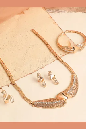 SOHI Gold-Plated Stone-Studded Jewellery Set