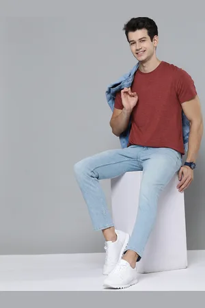 Mast & Harbour Men Maroon Solid Melange Effect Pure Cotton T-shirt