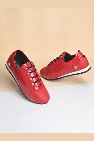 LOUIS STITCH Men Red Shiny Strap Casual Sneakers