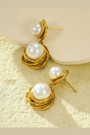 DressBerry Contemporary Drop Earrings
