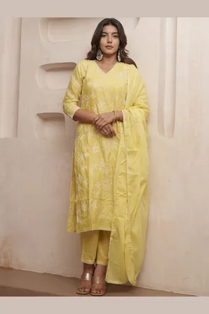 House of Pataudi Floral Embroidered Thread Work Straight Kurta With Trousers & Dupatta