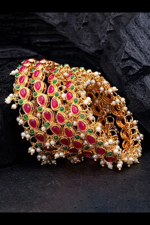 Sukkhi Set Of 4 Gold-Plated Stone-Studded & Artificial Beaded Bangles