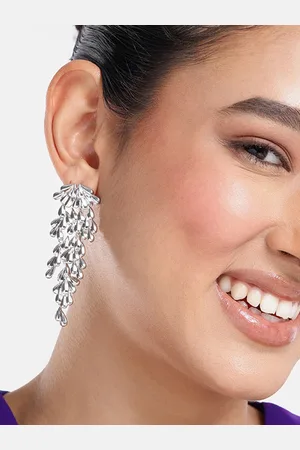 DressBerry Contemporary Drop Earrings