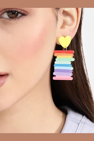 DressBerry Heart Shaped Drop Earrings