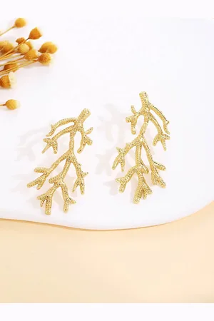 DressBerry Leaf Shaped Studs Earrings