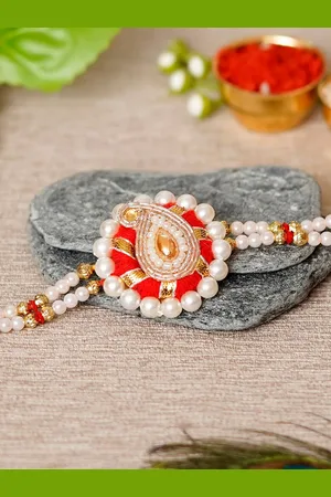 eCraftIndia Gold-Toned & White Rakhi Gift Set