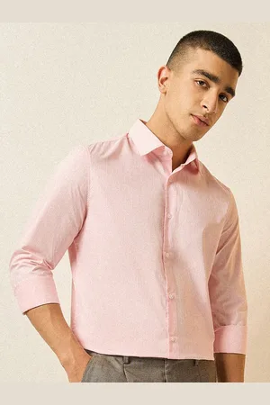 The Bear House Men Tailored Fit Opaque Striped Formal Shirt