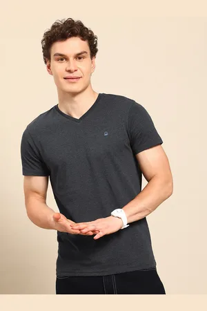 Benetton V-Neck Regular Fit T-Shirt