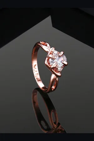ESTELE Rose Gold-Plated Crystal Studded Finger Ring