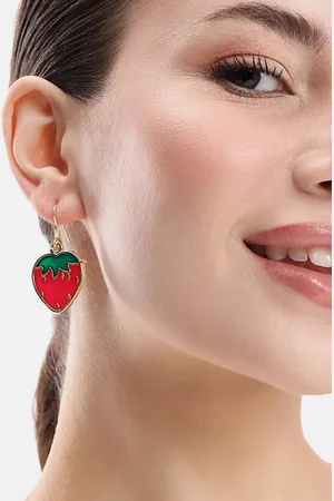 DressBerry Strawberry Design Drop Earrings