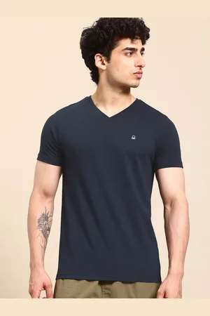 Benetton V-Neck Regular Fit T-Shirt