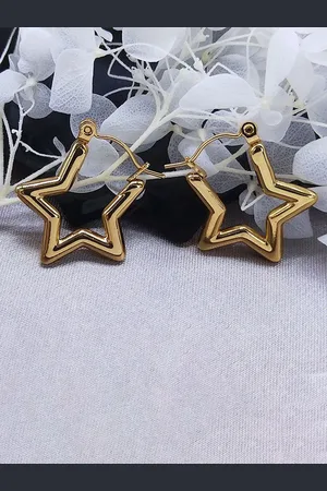 DressBerry Star Shaped Hoop Earrings