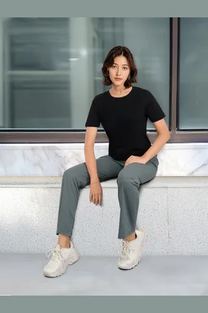 DressBerry Solid Round Neck T-shirt