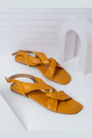 Inc 5 Women Open Toe Flats with Bows