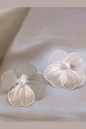 CareDone Studs Earrings