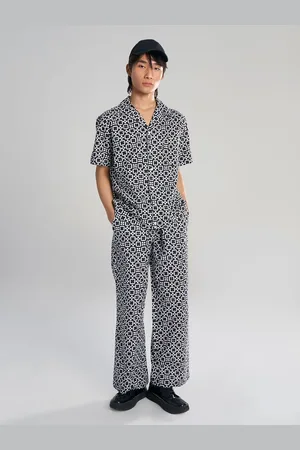 Terra Luna Men Opaque Printed Casual Shirt