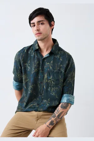 SPYKAR Men Spread Collar Abstract Printed Casual Shirt