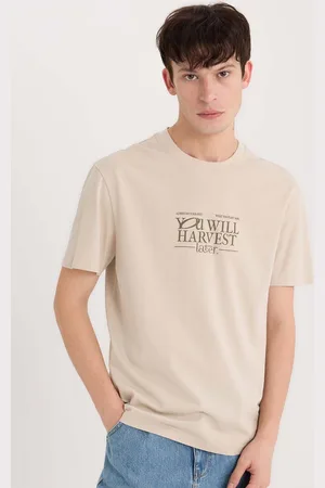 DeFacto Men Typography Printed Applique T-shirt