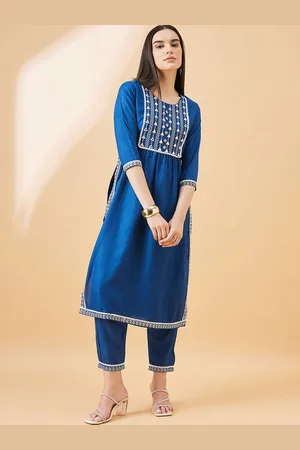 HERE&NOW Women Yoke Design Regular Thread Work Kurta with Trousers