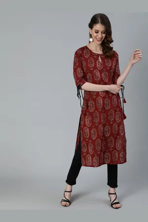 Antaran Women Maroon Paisley Printed Keyhole Neck Kurta