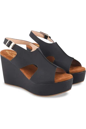 Shoetopia Girls Textured Wedge Sandals