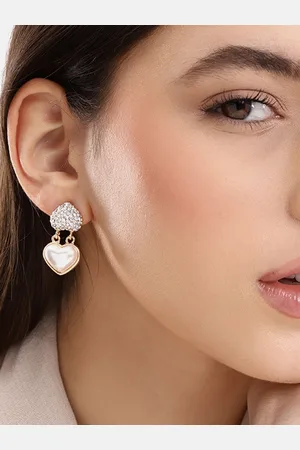 DressBerry Heart Shaped Drop Earrings