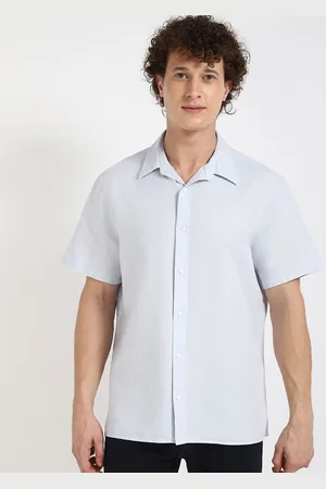 Calvin Klein Men Spread Collar Solid Cotton Casual Shirt