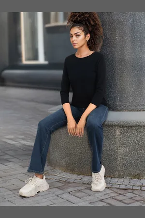 DressBerry Solid Round Neck Casual T-shirt