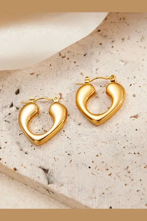 DressBerry Heart Shaped Hoop Earrings