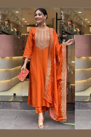 DIVASTRI Women Ethnic Motifs Embroidered Regular Chikankari Pure Silk Kurta with Trousers & With Dupatta