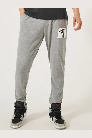 Styli Men Slim Fit Cotton Jogger with pocket print
