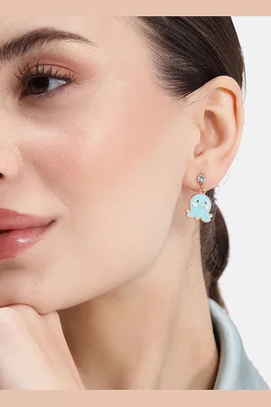 DressBerry Quirky Mismatch Drop Earrings