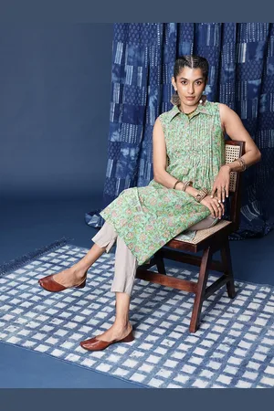 Taavi Sanganeri Floral Printed A-Line Pure Cotton Kurta
