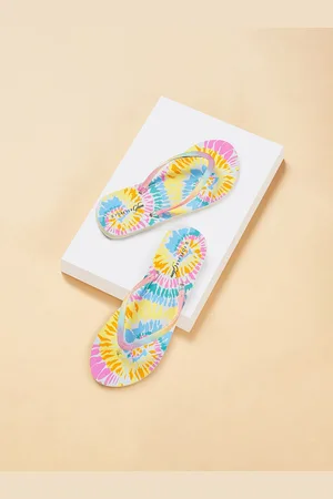 Pantaloons Women Printed Thong Flip-Flops