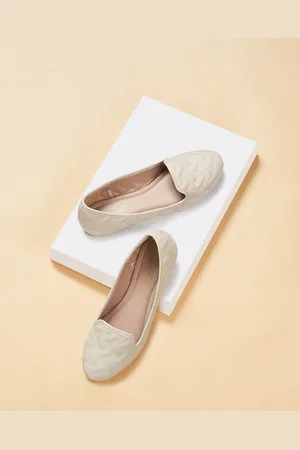 Pantaloons Round Toe Ballerinas