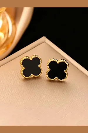 DressBerry Floral Studs Earrings