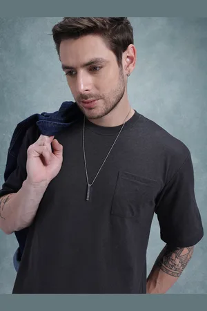 Roadster The Life Co. Relaxed Fit Patch Pocketed T-shirt