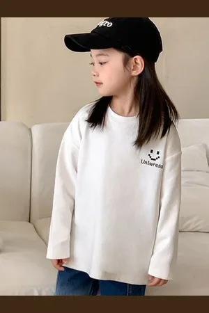 LULU & SKY Girls Typography V-Neck Applique T-shirt