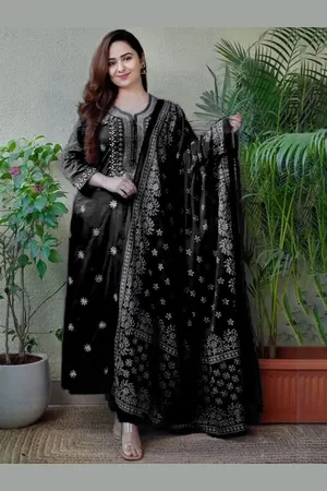 BAESD Women Floral Embroidered Regular Chikankari Kurta with Trousers & With Dupatta
