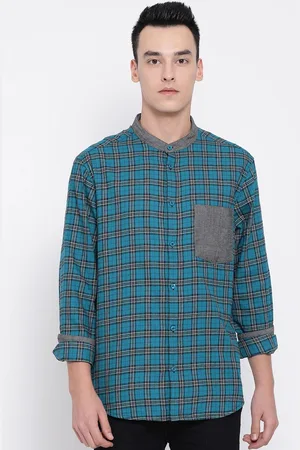 Oxolloxo Men Blue & Black Regular Fit Checked Casual Shirt